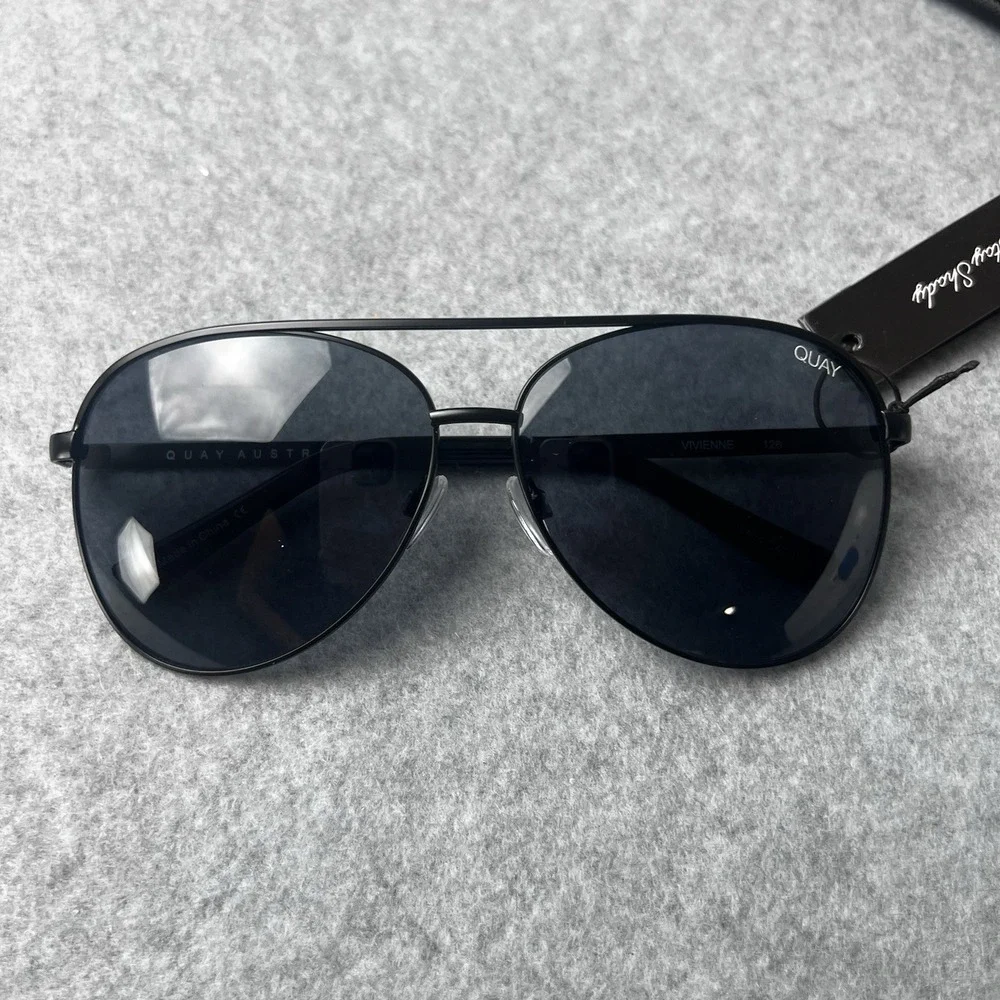 NEW! Quay Australia Vivienne Large Aviator Sunglasses Black - Picture 2 of 6